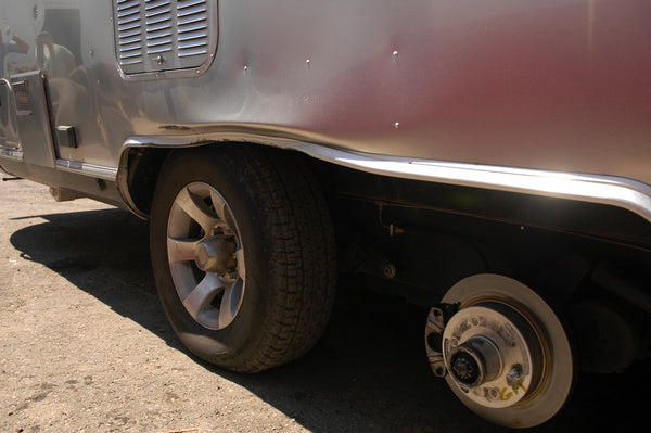 Why do trailer wheels come flying off?